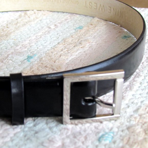 BLACK LEATHER BELT, NWT, 36"- 40" WAIST, 1" w SILVER BUCKLE, WOMEN'S or MEN'S - Picture 2 of 6